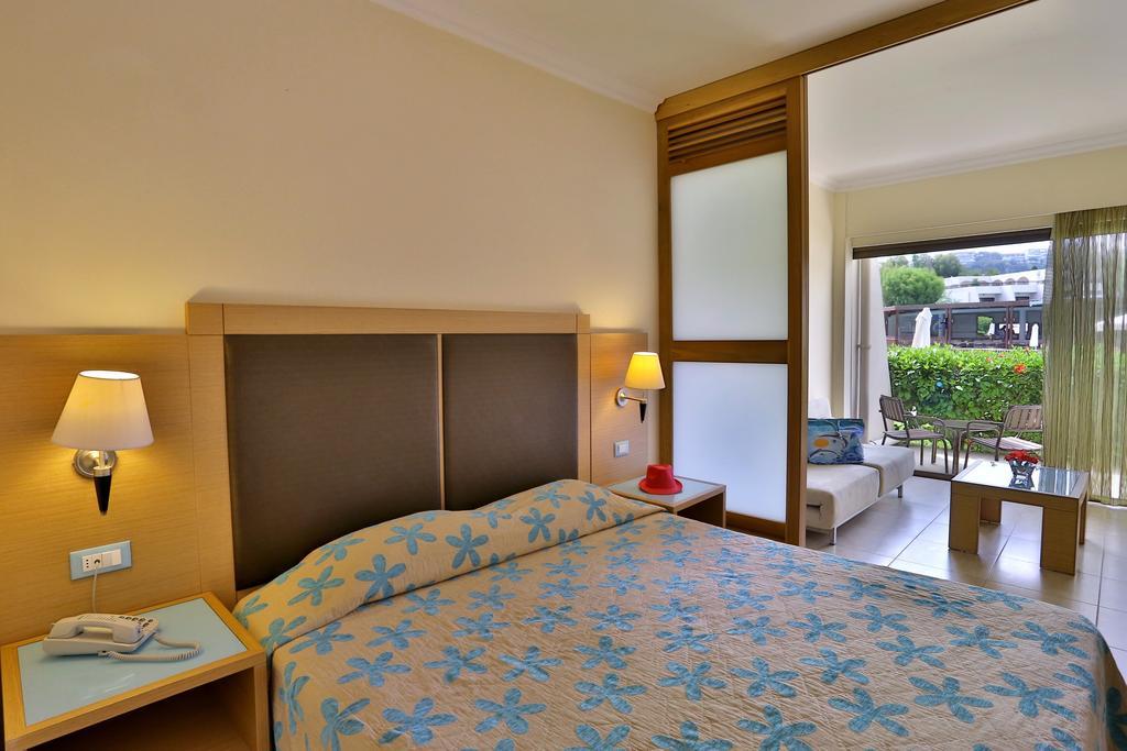 Sol Cosmopolitan Rhodes Rezort 4*